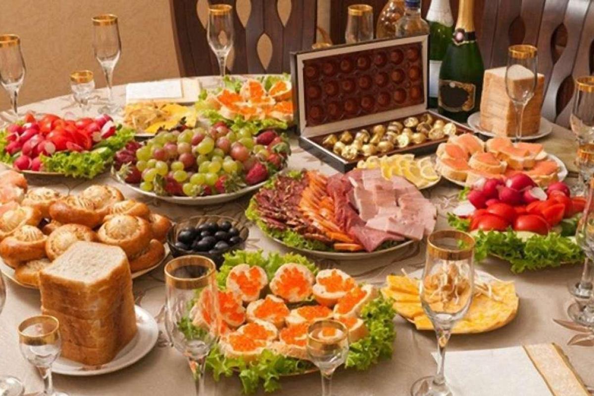 Експерт розповів, чим небезпечна популярна новорічна закуска Експерт розповів, чим небезпечна популярна новорічна закуска