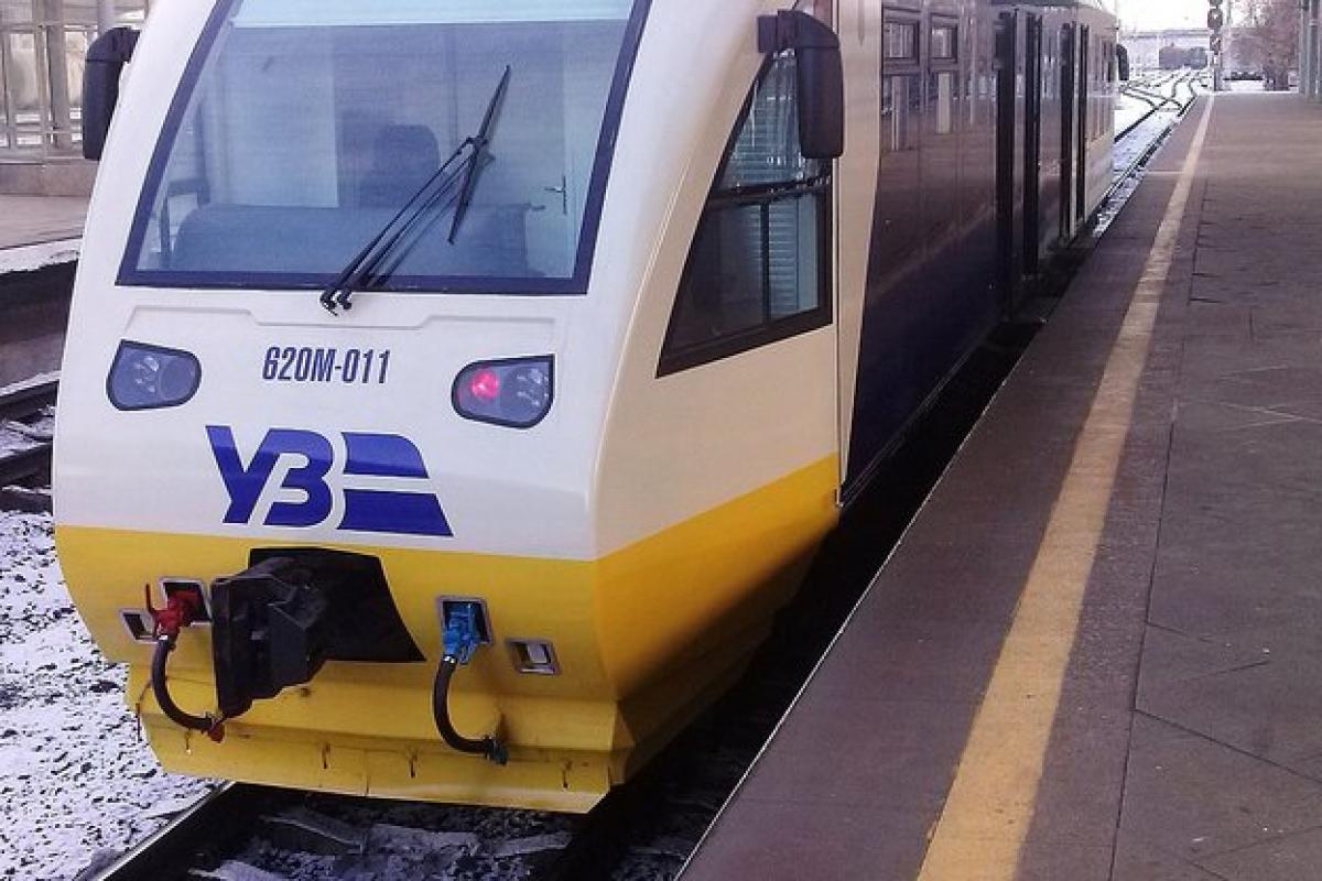 У Києві з рейок зійшов Бориспільський експрес