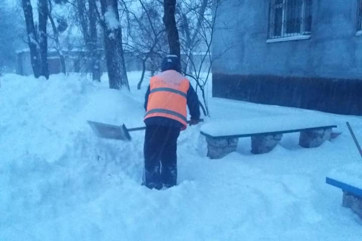 Лисичанськ засипало снігом: що відбувається на вулицях міста (фото, відео) Лисичанськ засипало снігом: що відбувається на вулицях міста (фото, відео)