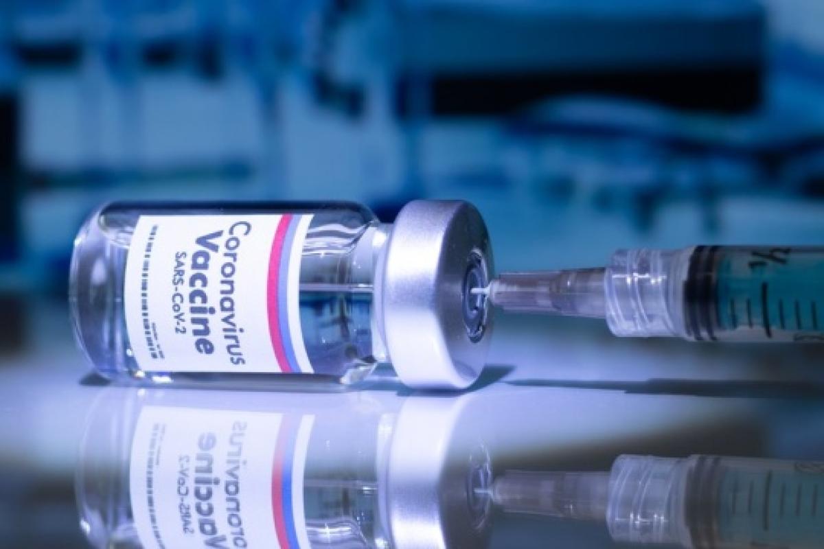 Українців готові почати вакцинувати від COVID-19 в лютому, але люди не хочуть робити щеплення навіть безкоштовно Українців готові почати вакцинувати від COVID-19 в лютому, але люди не хочуть робити щеплення навіть безкоштовно