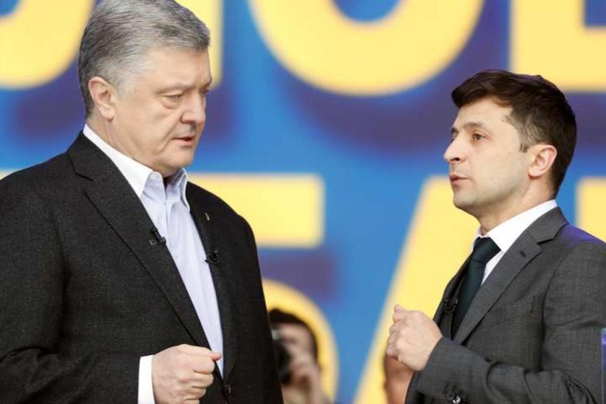 Свежие политические рейтинги: Разрыв между Порошенко и Зеленским сокращается, поддержка "Слуг народа" катится вниз Свежие политические рейтинги: Разрыв между Порошенко и Зеленским сокращается, поддержка "Слуг народа" катится вниз