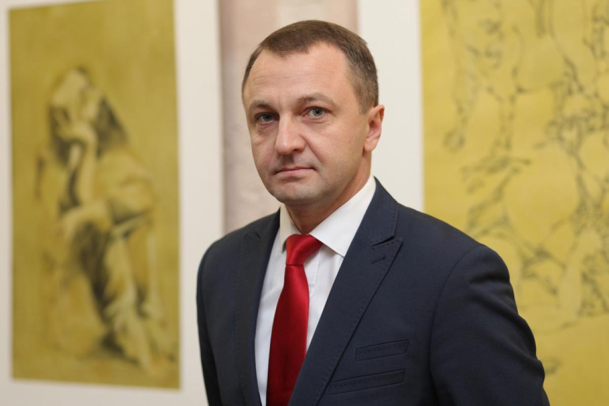 Закон про мову: Мовний омбудсмен пояснив, хто повинен буде складати іспит з української Закон про мову: Мовний омбудсмен пояснив, хто повинен буде складати іспит з української