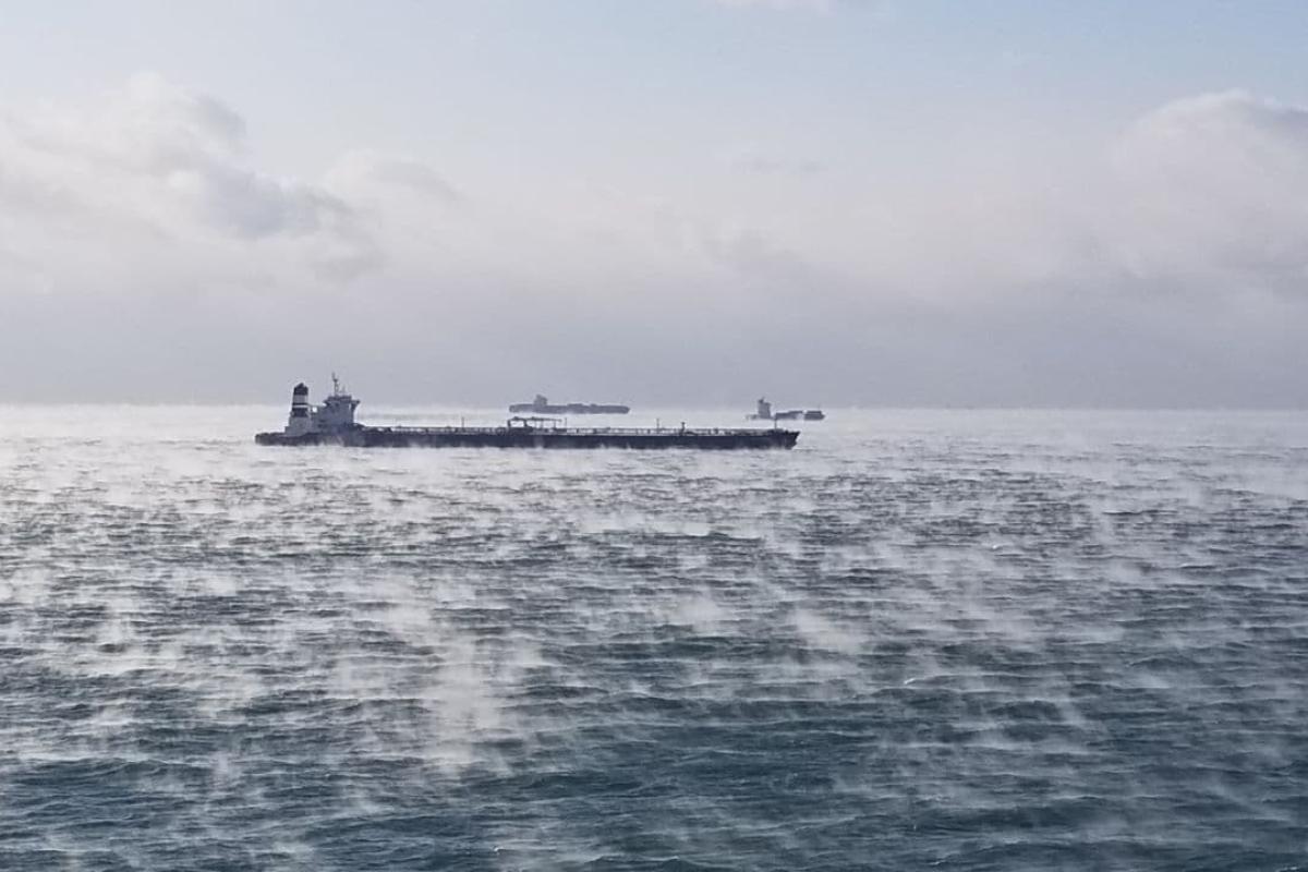 Море "кипить", на березі - крижана симфонія: що відбувається в Одесі в сильний мороз Море "кипить", на березі - крижана симфонія: що відбувається в Одесі в сильний мороз
