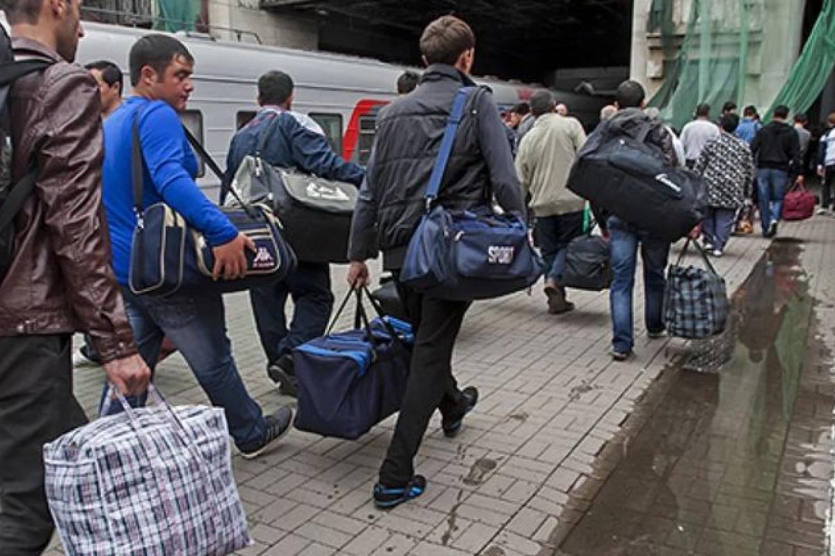 У Польщі затримали кілька десятків українців, які їхали на роботу: їм загрожує в'язниця У Польщі затримали кілька десятків українців, які їхали на роботу: їм загрожує в'язниця