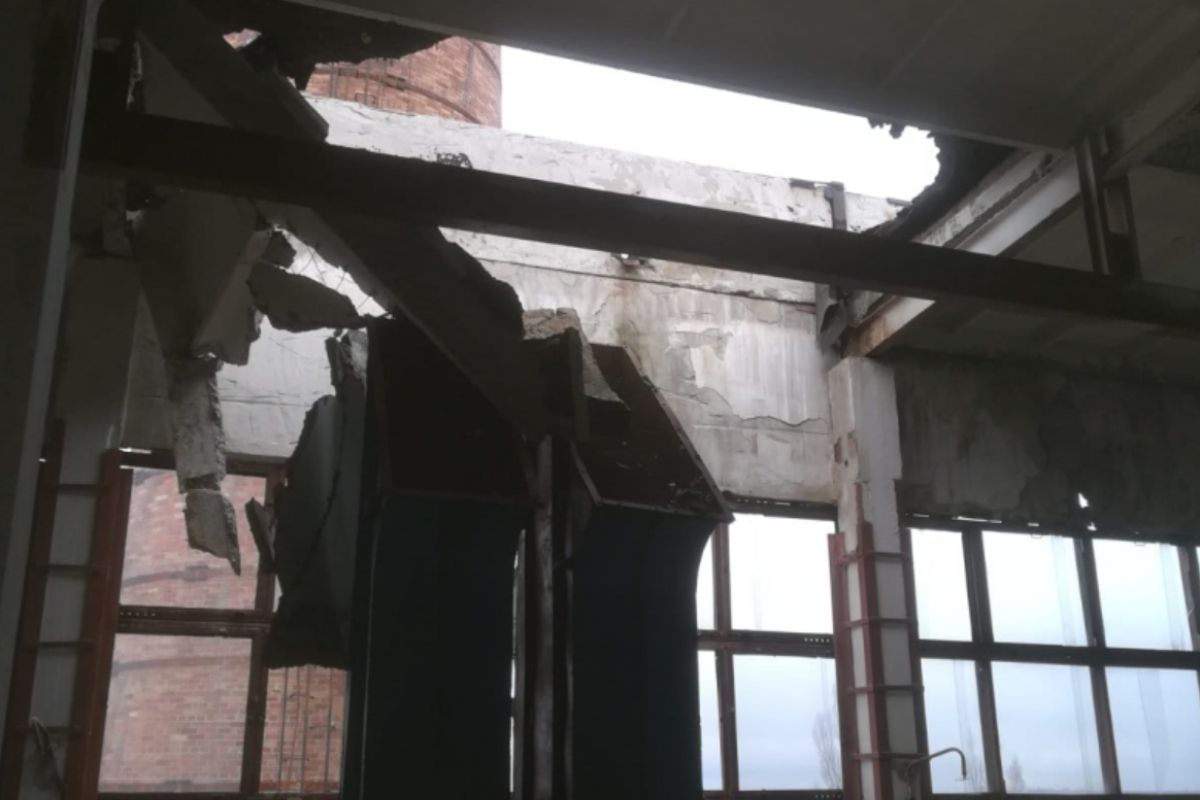 У Лисичанську обвалився дах котельні: фото У Лисичанську обвалився дах котельні: фото
