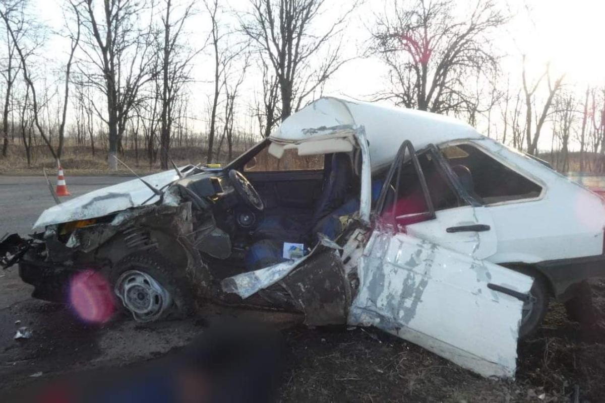 Серьезное ДТП между Привольем и Новодружеском: водитель легковушки погиб на месте