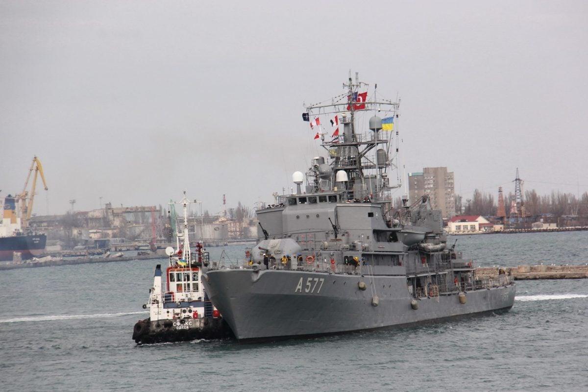 До Одеси зайшли кораблі НАТО: у Чорному морі відбудуться спільні тренування з ВМС України До Одеси зайшли кораблі НАТО: у Чорному морі відбудуться спільні тренування з ВМС України
