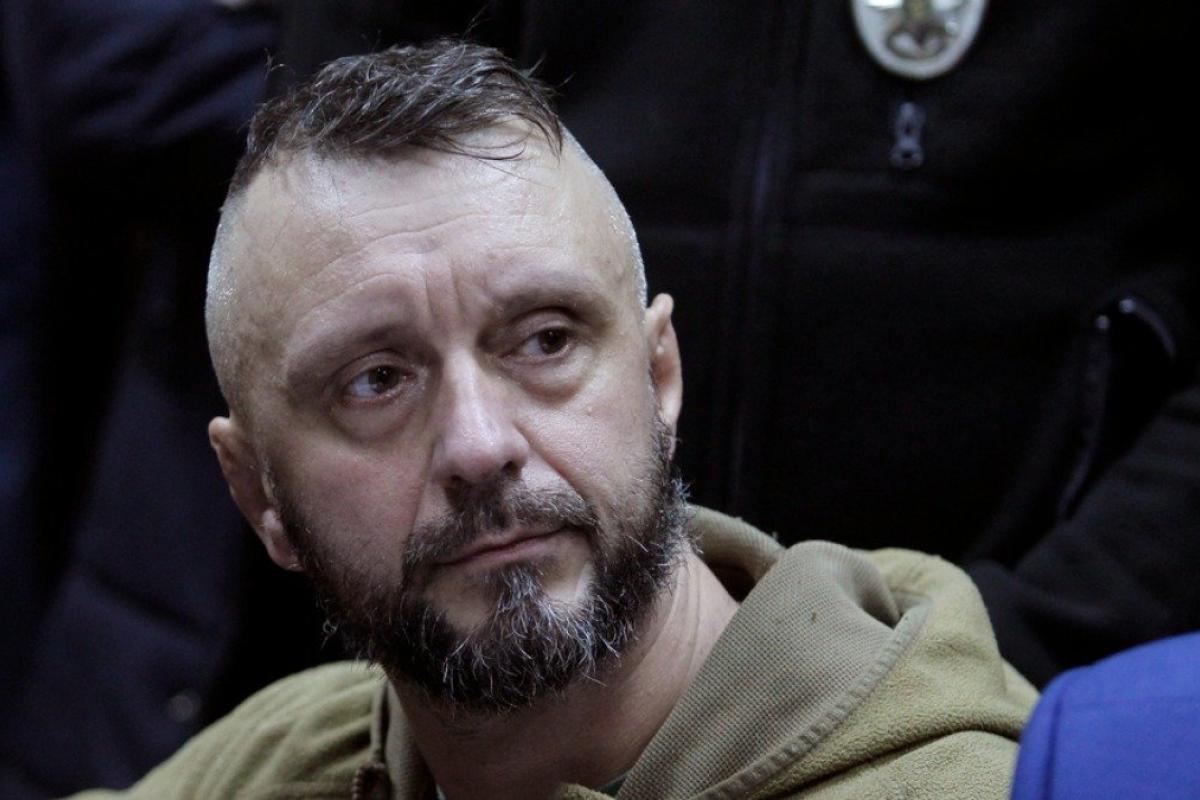 Дело Шеремета: суд оставил Антоненко под стражей еще на 2 месяца Дело Шеремета: суд оставил Антоненко под стражей еще на 2 месяца