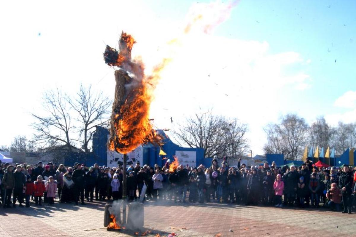 Як у Лисичанську будуть святкувати Масляну в 2021 році: план заходів Як у Лисичанську будуть святкувати Масляну в 2021 році: план заходів