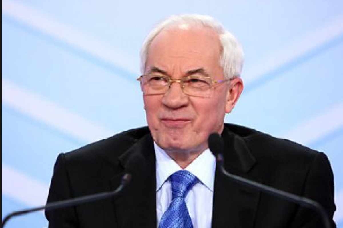 ДБР повідомило про підозру у держзраді Азарову