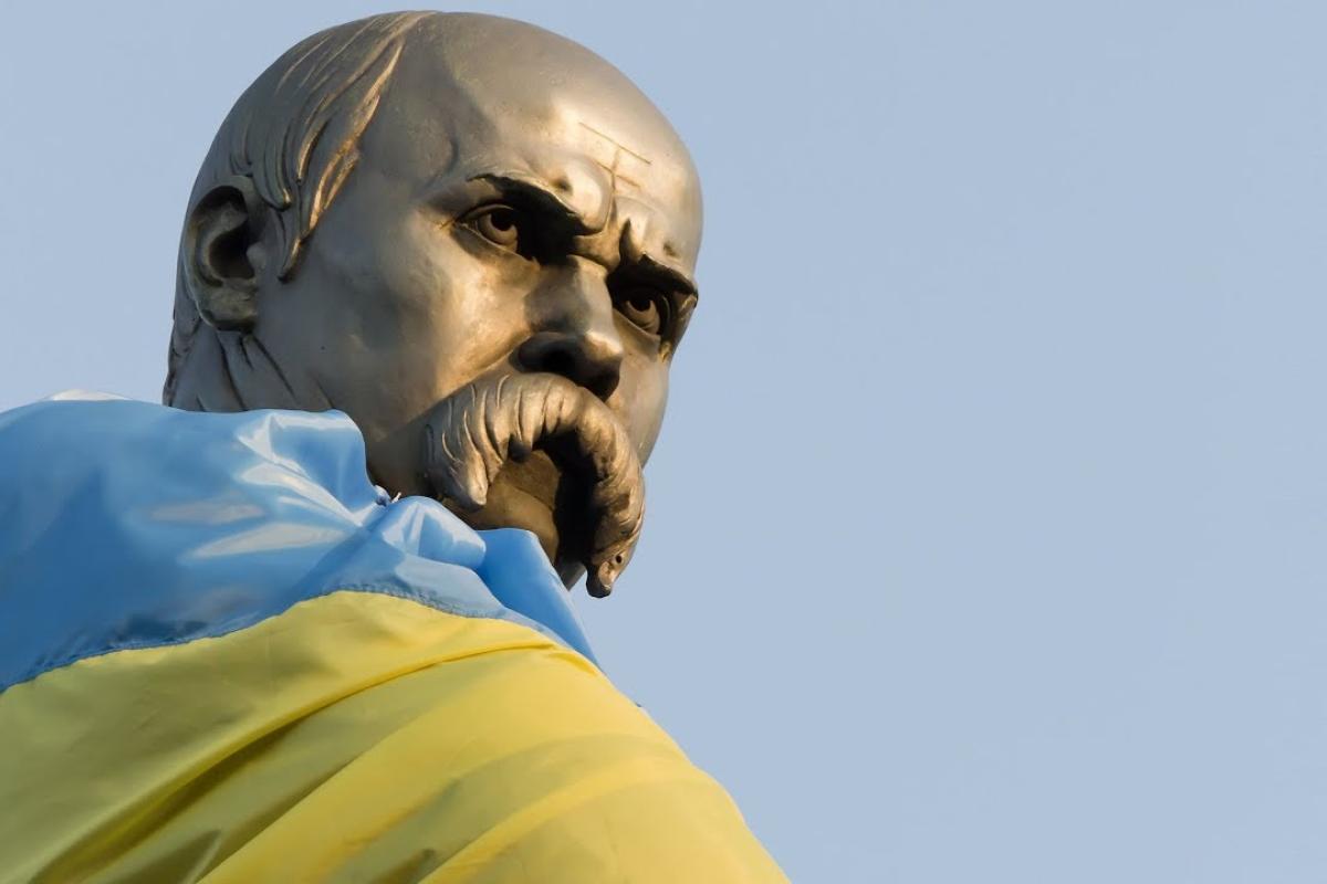 Тарас Шевченко - світовий рекордсмен за кількістю пам'ятників: де встановлені найнезвичайніші монументи Кобзарю Тарас Шевченко - світовий рекордсмен за кількістю пам'ятників: де встановлені найнезвичайніші монументи Кобзарю