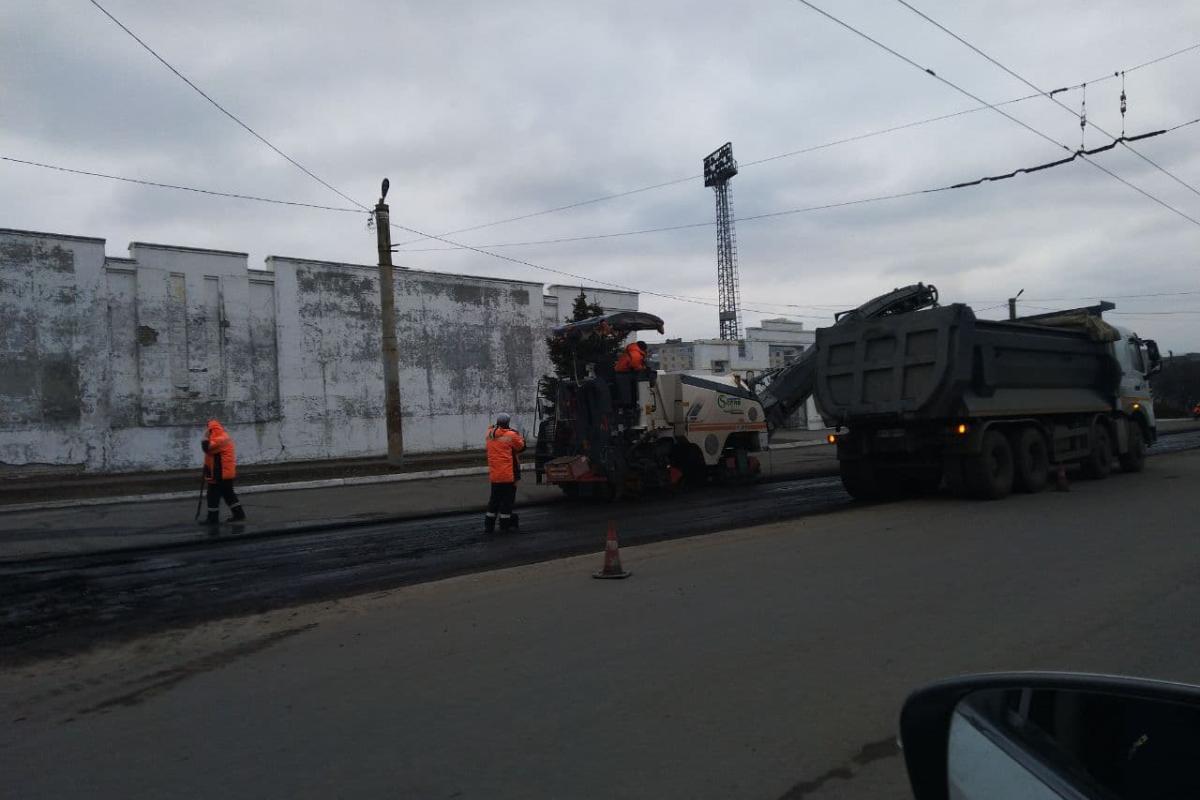 У Лисичанську продовжують ремонт дороги державного значення Р-66 У Лисичанську продовжують ремонт дороги державного значення Р-66