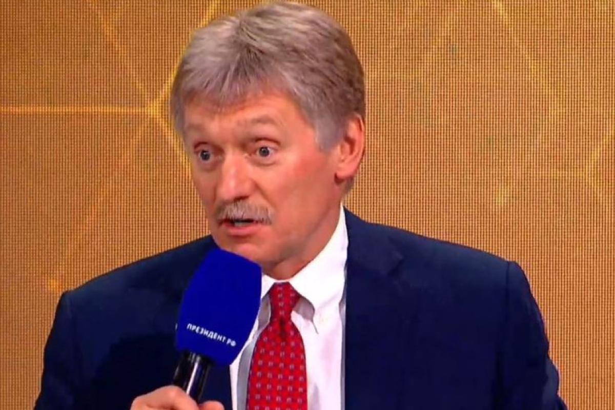 У Кремлі заявили, що Росія не збирається воювати з Україною, але побоюється "громадянської війни" У Кремлі заявили, що Росія не збирається воювати з Україною, але побоюється "громадянської війни"