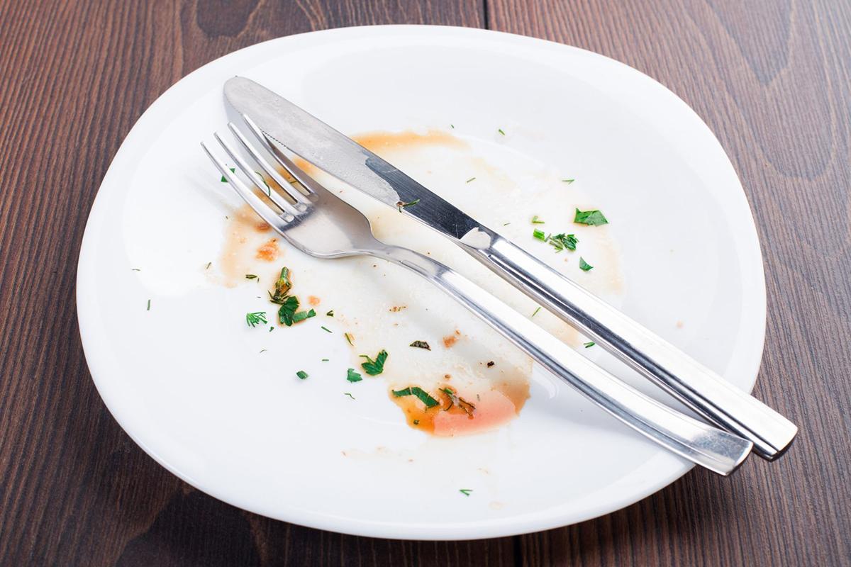 Назван самый вредный продукт, который многие едят каждый день и не могут отказаться Назван самый вредный продукт, который многие едят каждый день и не могут отказаться