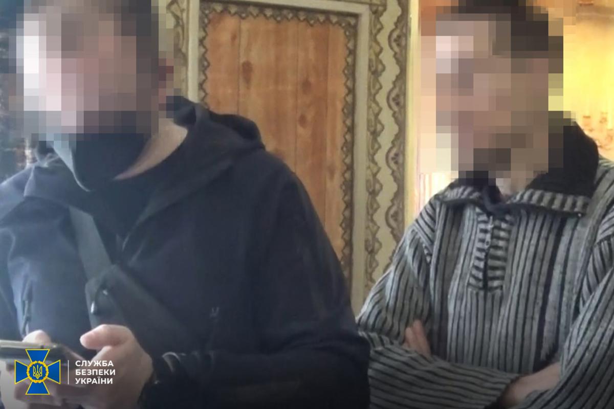 Российские спецслужбы завербовали украинского хакера для атаки на госорганы Украины, - СБУ Российские спецслужбы завербовали украинского хакера для атаки на госорганы Украины, - СБУ