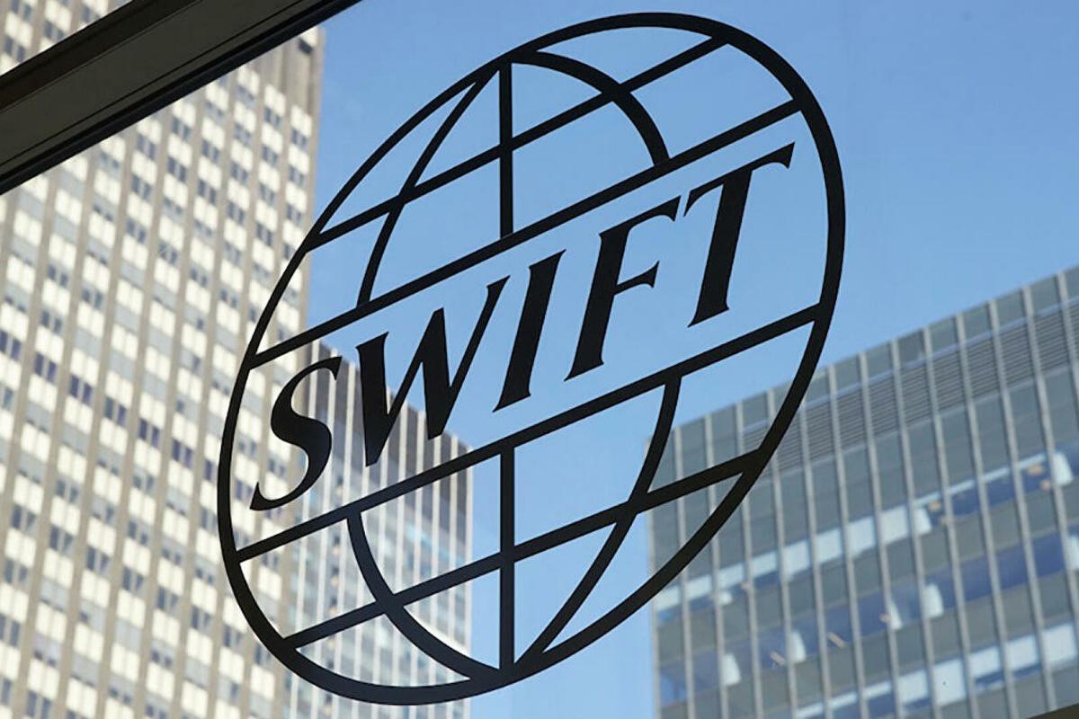 В ЄС пригрозили відключенням Росії від SWIFT у разі ескалації агресії В ЄС пригрозили відключенням Росії від SWIFT у разі ескалації агресії