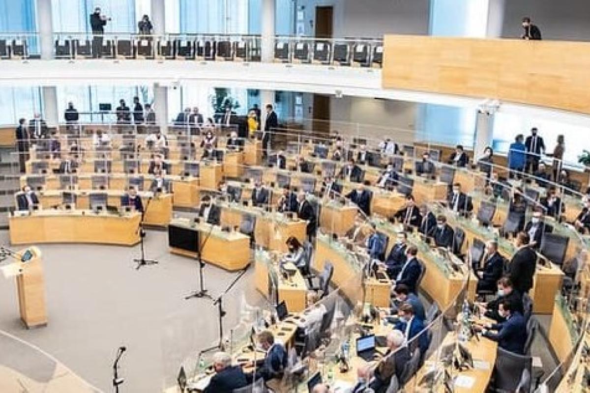 Сейм Литвы призвал Россию прекратить агрессию против Украины Сейм Литвы призвал Россию прекратить агрессию против Украины