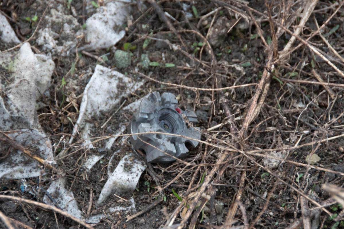 Бойовики скинули з дрона міну неподалік КПВВ "Майорське", - ДПСУ Бойовики скинули з дрона міну неподалік КПВВ "Майорське", - ДПСУ