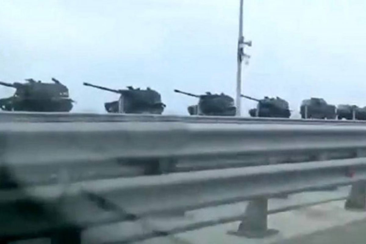 Російські війська біля кордонів України і загострення на Донбасі: що відомо і чи можлива масштабна війна?