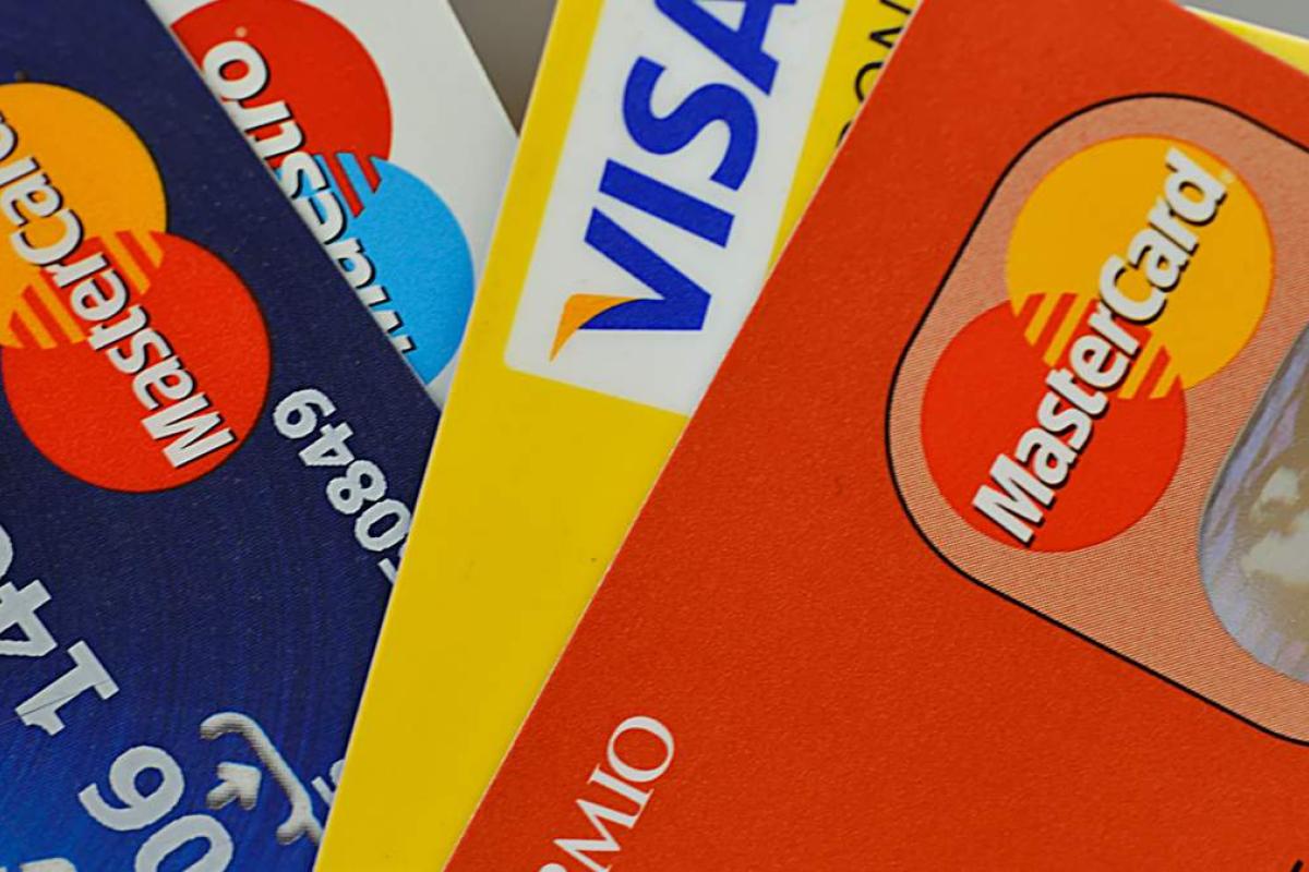 Visa і Mastercard знизять міжбанківські комісії Visa і Mastercard знизять міжбанківські комісії