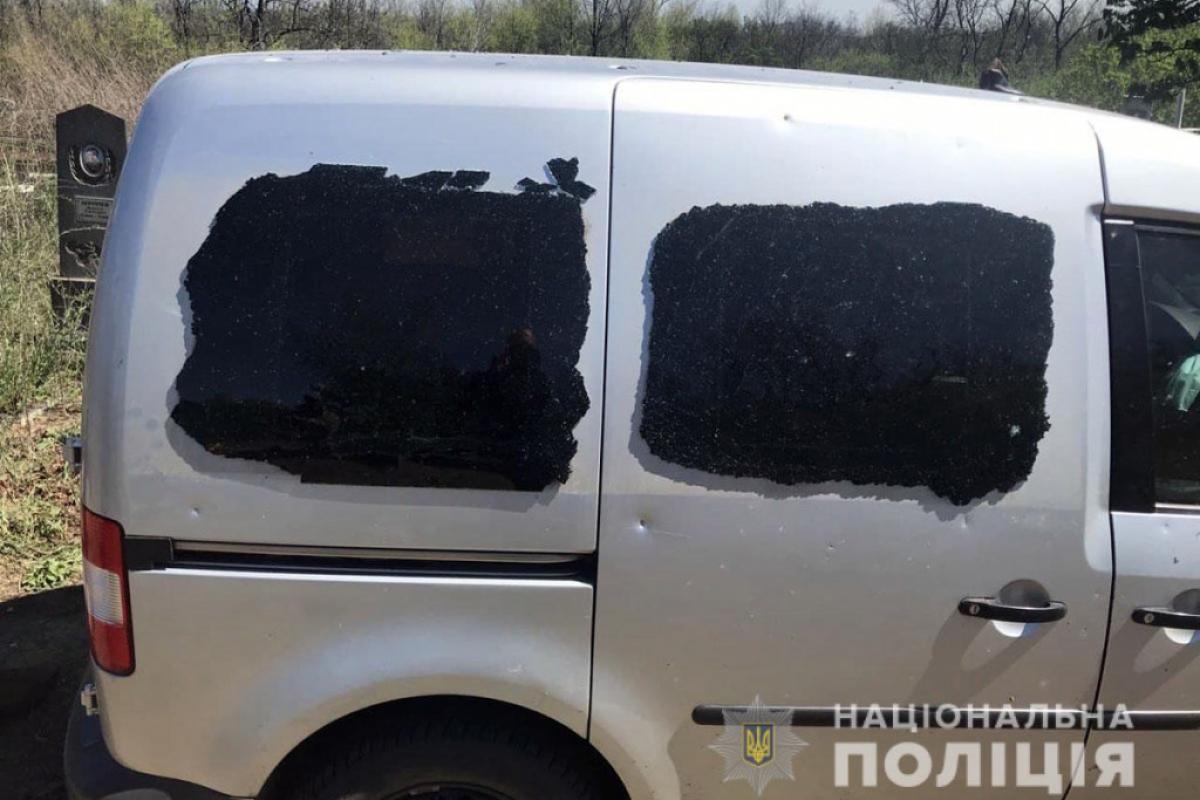 На Донетчині чоловік загинув внаслідок вибуху на кладовищі На Донетчині чоловік загинув внаслідок вибуху на кладовищі