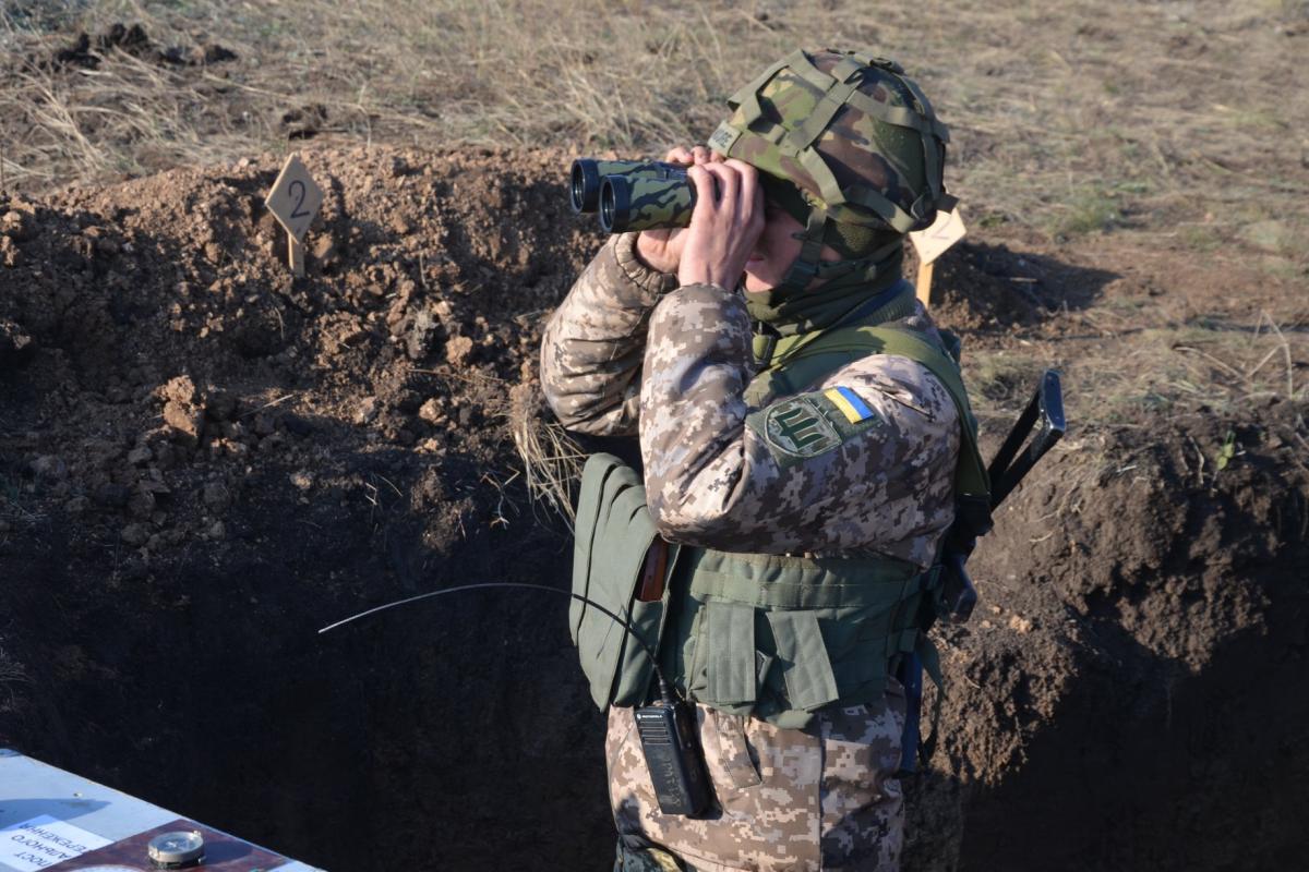 На Донбасі внаслідок обстрілів з боку окупантів у ЗСУ є загиблий та поранений