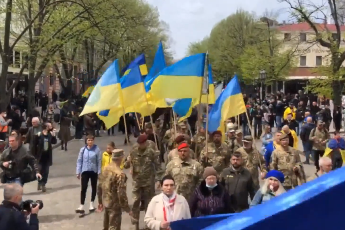 В Одесі відбувся "Марш захисників": фото, відео В Одесі відбувся "Марш захисників": фото, відео