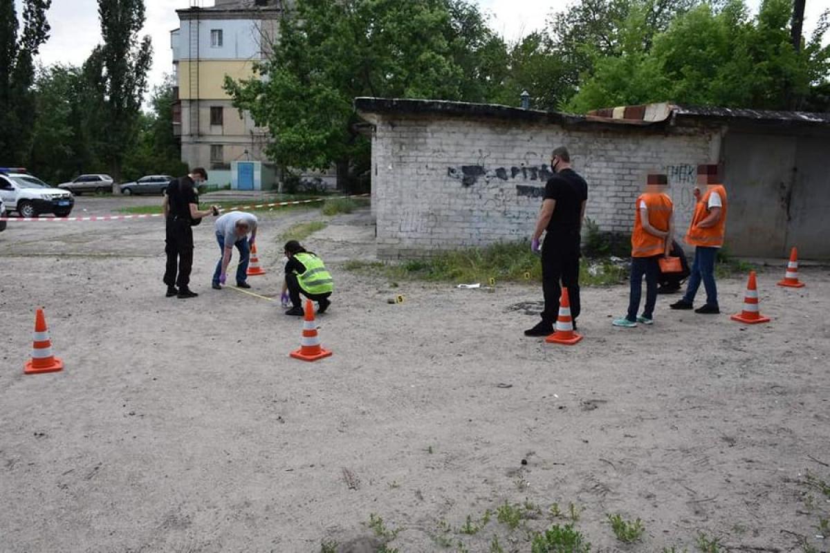 У Сєвєродонецьку жінка напала на поліцейського з ножем: її затримали У Сєвєродонецьку жінка напала на поліцейського з ножем: її затримали