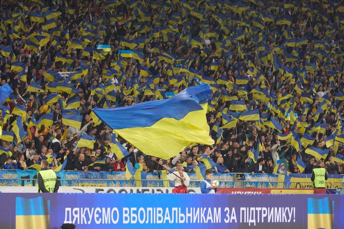 Исполком УАФ утвердил футбольный статус лозунгов "Слава Украине!" и "Героям слава!" (фото) Исполком УАФ утвердил футбольный статус лозунгов "Слава Украине!" и "Героям слава!" (фото)