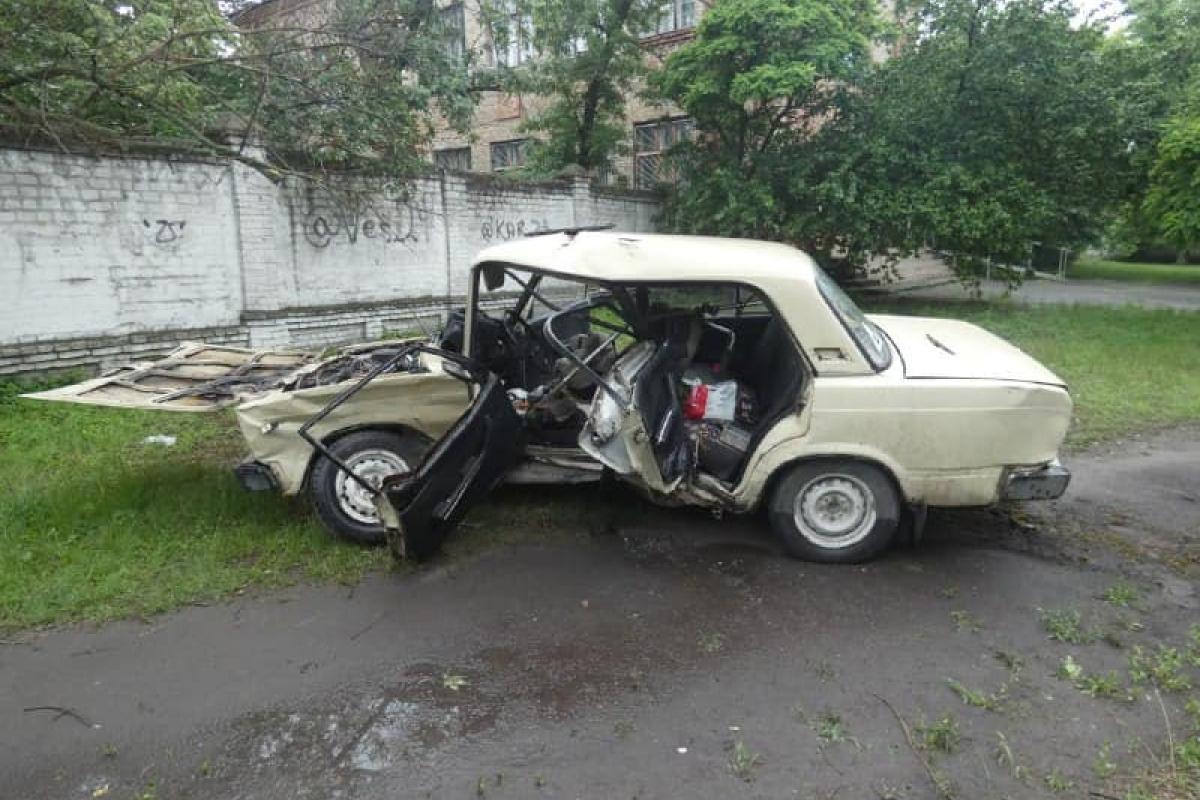 У Сєвєродонецьку на перехресті "Mercedes" зіткнувся з "ВАЗ": є загиблий
