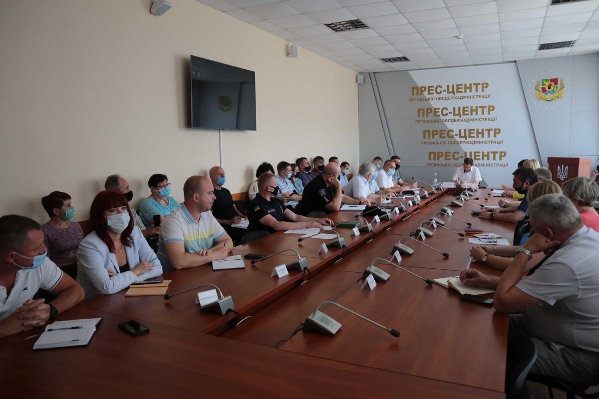 На Луганщині можуть знеструмити шахти: у ЛОДА відбулося засідання комісії ТЕБ та НС На Луганщині можуть знеструмити шахти: у ЛОДА відбулося засідання комісії ТЕБ та НС