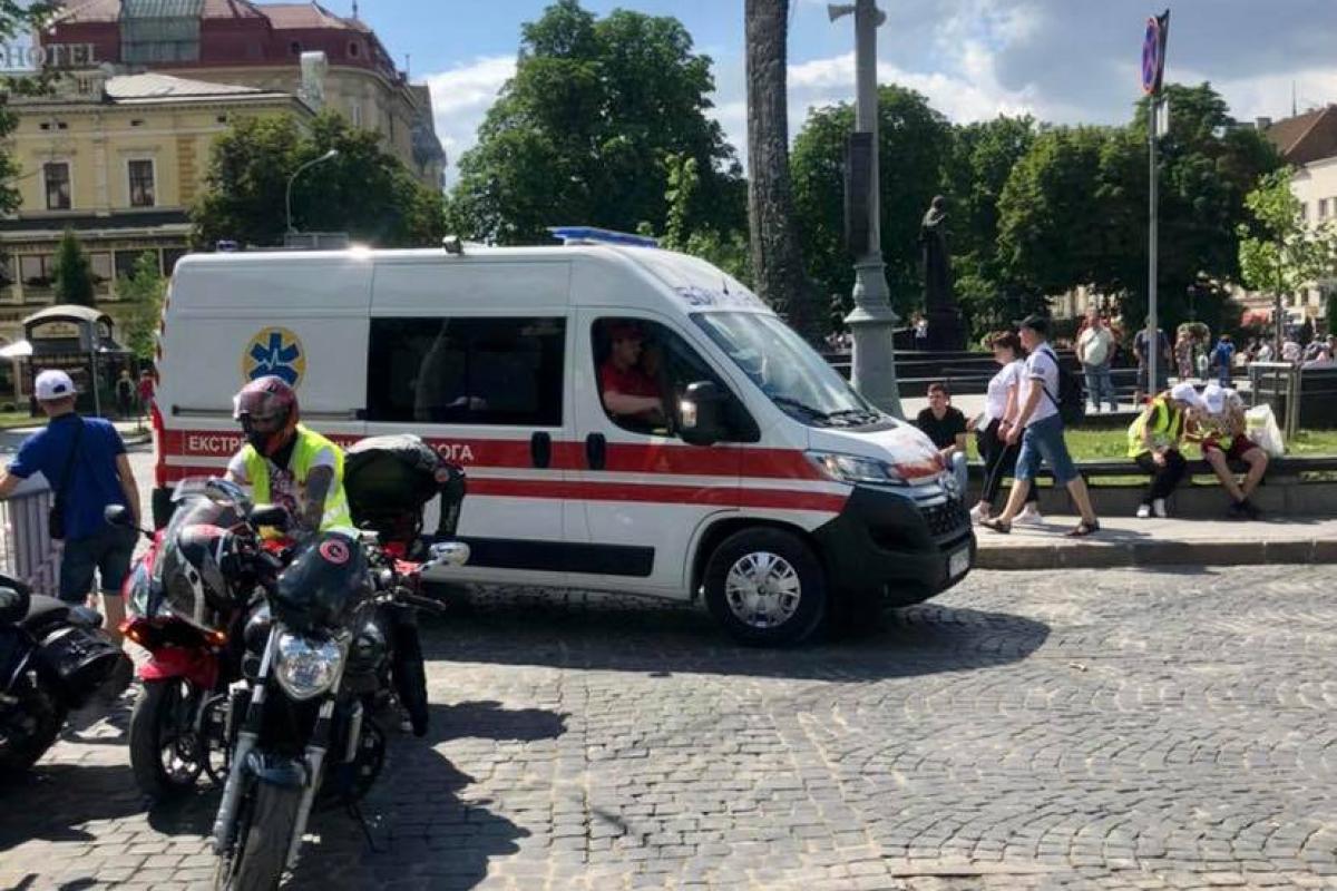 У Львові під час марафону помер молодий хлопець У Львові під час марафону помер молодий хлопець