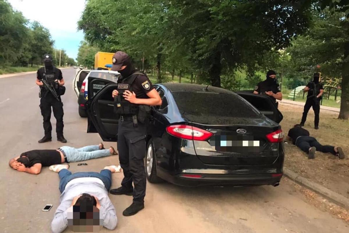 На Луганщині затримали "кримінального авторитета" з санкційного списку РНБО На Луганщині затримали "кримінального авторитета" з санкційного списку РНБО