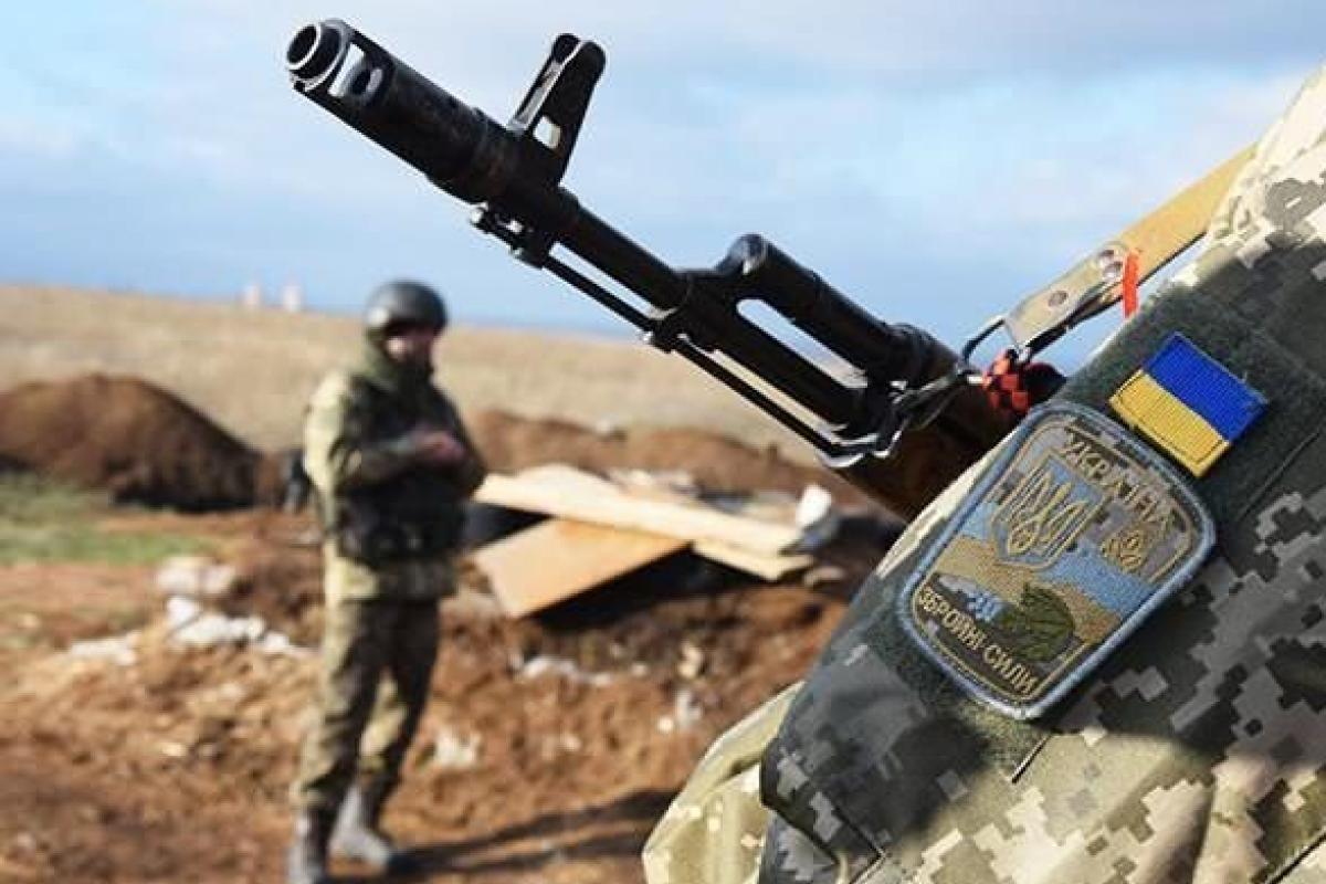 Окупанти 12 разів відкривали вогонь по позиціях ЗСУ на Донбасі, - штаб Окупанти 12 разів відкривали вогонь по позиціях ЗСУ на Донбасі, - штаб