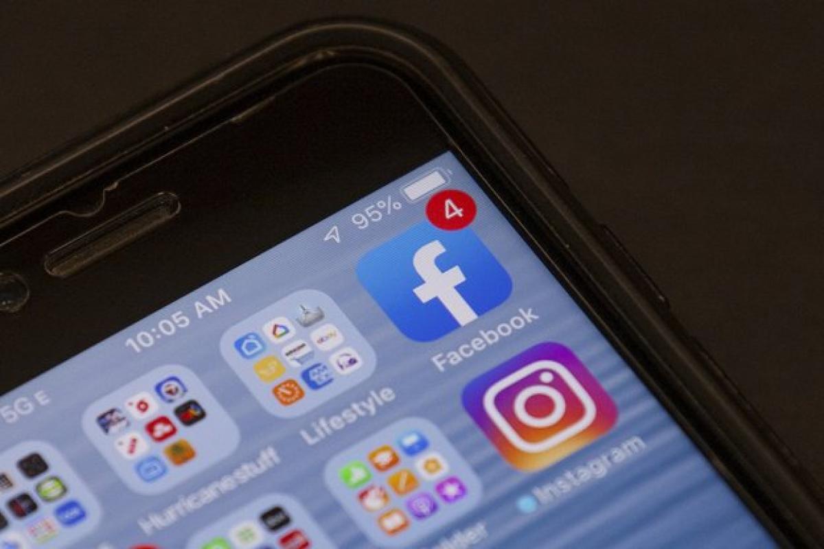 Facebook планує запустити сервіс поштових розсилок Bulletin Facebook планує запустити сервіс поштових розсилок Bulletin