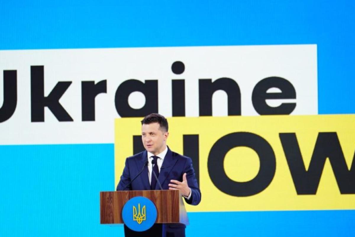 Заборона пакетів, туризм у зоні відчуження та "гроші за надра": що обговорювали на форумі "Україна 30. Екологія" Заборона пакетів, туризм у зоні відчуження та "гроші за надра": що обговорювали на форумі "Україна 30. Екологія"