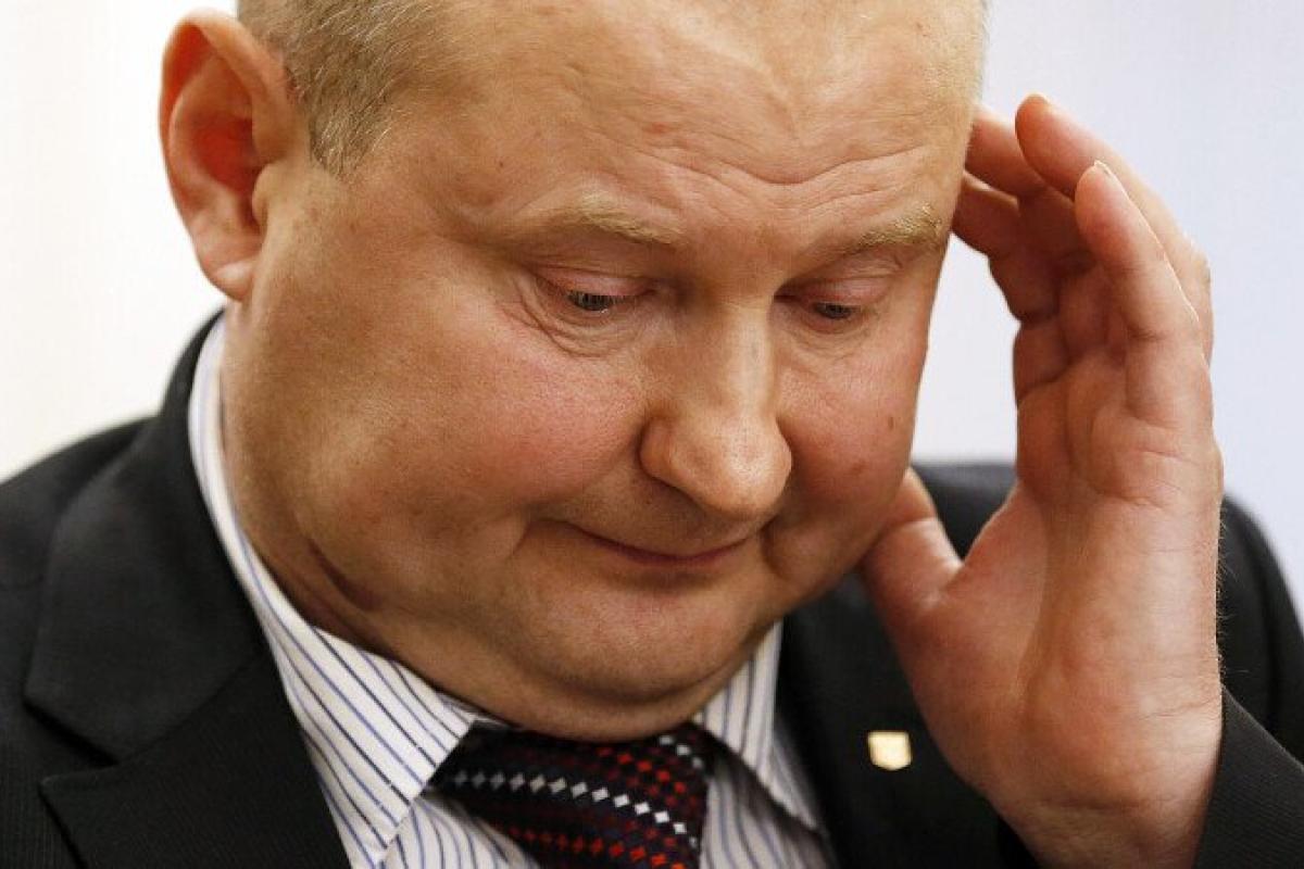 СБУ і НАБУ "не поділили" скандального екс-суддю Чауса: силовики влаштували погоню в Києві СБУ і НАБУ "не поділили" скандального екс-суддю Чауса: силовики влаштували погоню в Києві