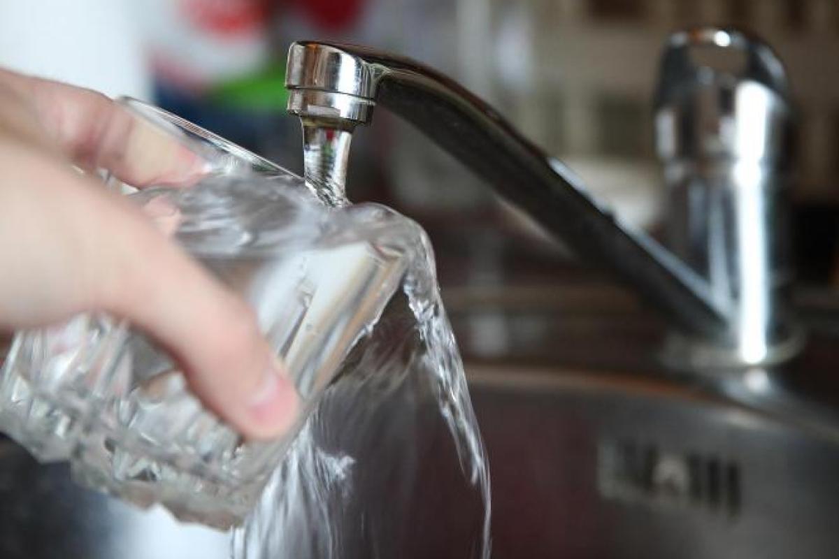 Чергова аварія: Частина Лисичанська знову залишилася без водопостачання Чергова аварія: Частина Лисичанська знову залишилася без водопостачання