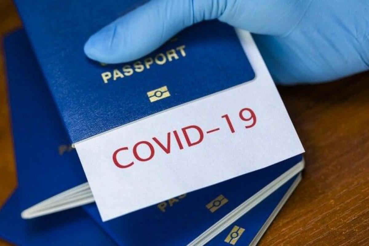 Ослабят карантин для вакцинированных? В Украине могут ввести внутренние COVID-сертификаты
