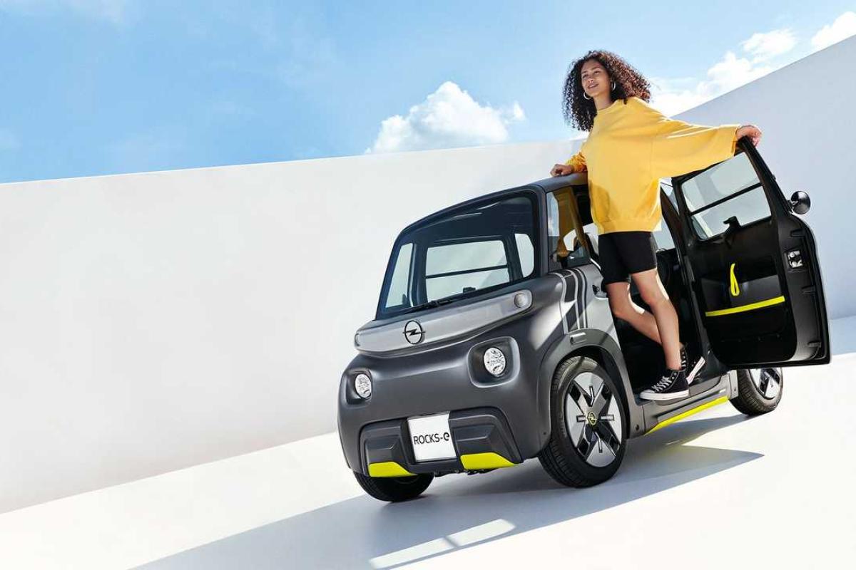 Немецкий бренд Opel презентовал новый электромобиль, которым можно управлять без прав Немецкий бренд Opel презентовал новый электромобиль, которым можно управлять без прав