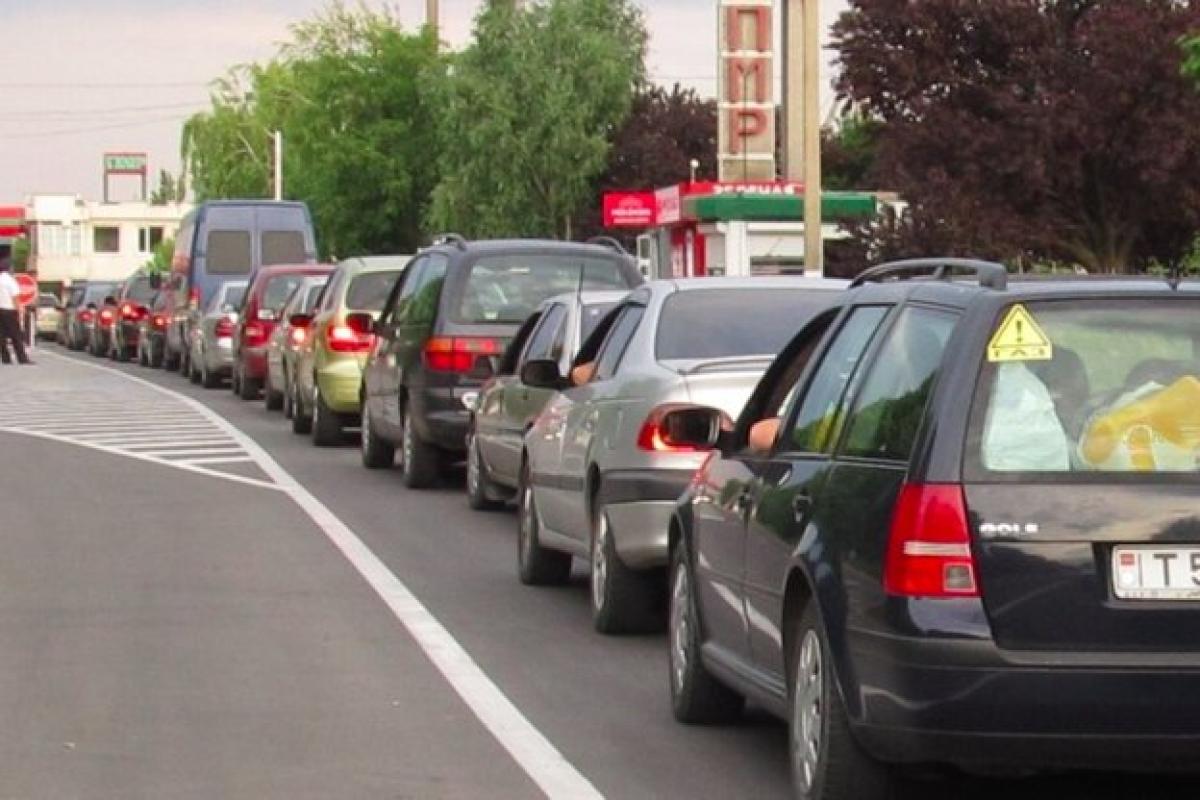 Україна забороняє з 1 вересня в'їзд автомобілям з Молдови на придністровських номерах Україна забороняє з 1 вересня в'їзд автомобілям з Молдови на придністровських номерах