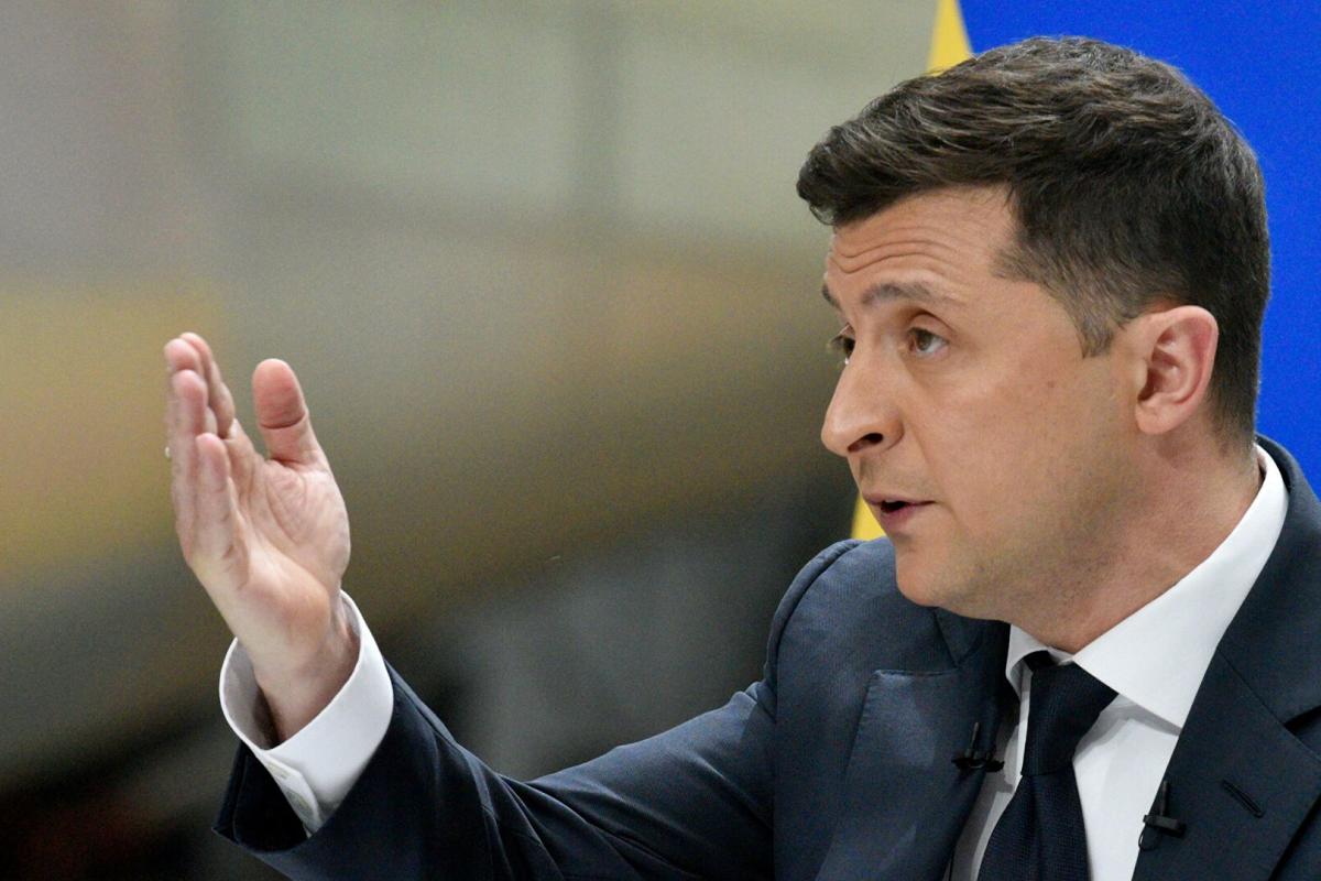 Зеленський дав доручення головам ОДА - побудувати в кожній області новий завод Зеленський дав доручення головам ОДА - побудувати в кожній області новий завод
