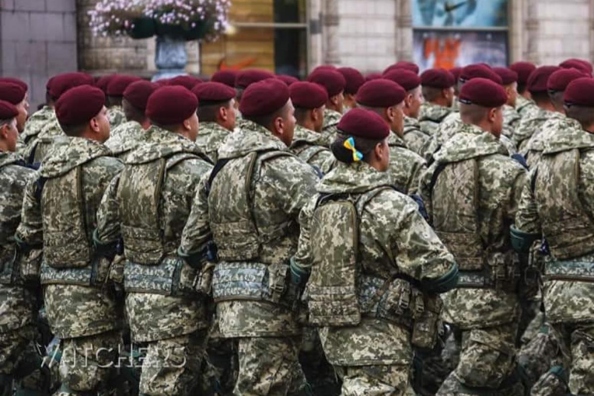 На репетиції параду в Києві військові заспівали кричалку про Путіна: реакція росТБ не змусила себе чекати На репетиції параду в Києві військові заспівали кричалку про Путіна: реакція росТБ не змусила себе чекати