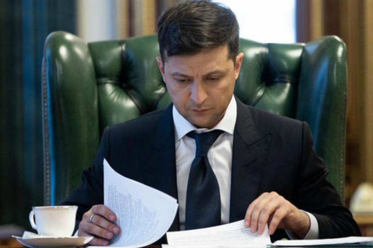 Зеленский подписал закон о реструктуризации "газовых" долгов тепловиков