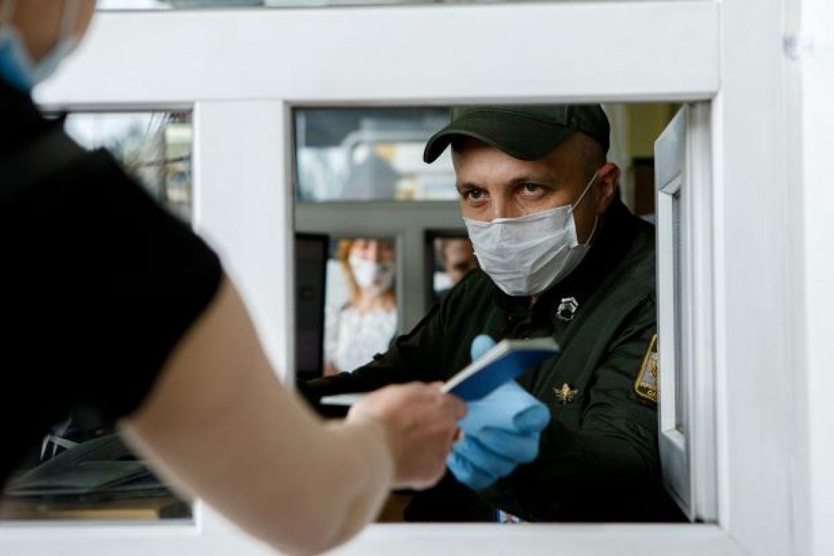 Країни ЄС підняли питання про скасування безвізу для України, - ЗМІ Країни ЄС підняли питання про скасування безвізу для України, - ЗМІ