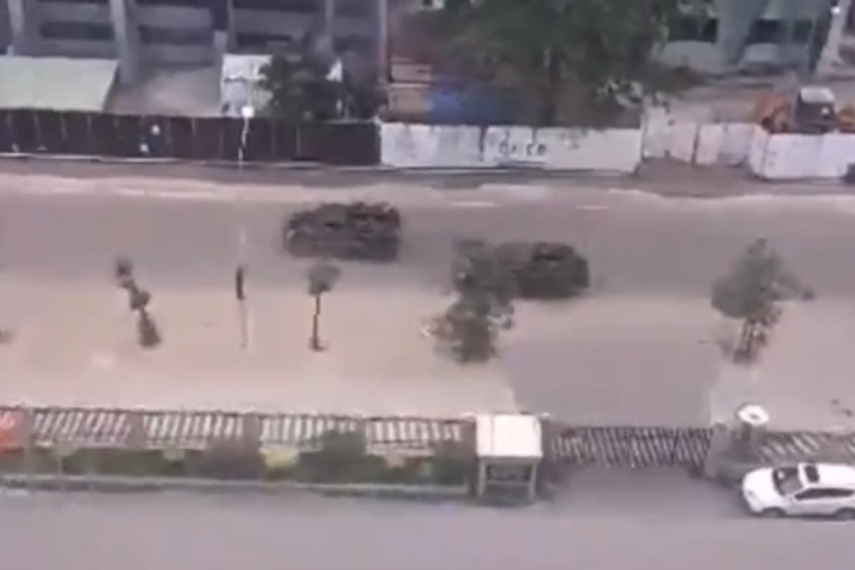 Переворот у Гвінеї: повстанці заявили, що захопили президента Переворот у Гвінеї: повстанці заявили, що захопили президента