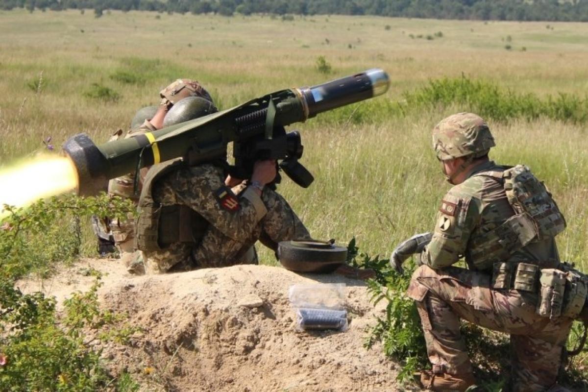 США передадуть Україні нову партію ПТРК Javelin до кінця року США передадуть Україні нову партію ПТРК Javelin до кінця року