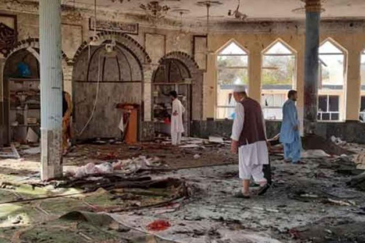 Теракт в Афганистане: ИГИЛ взяла на себя ответственность за взрыв Теракт в Афганистане: ИГИЛ взяла на себя ответственность за взрыв