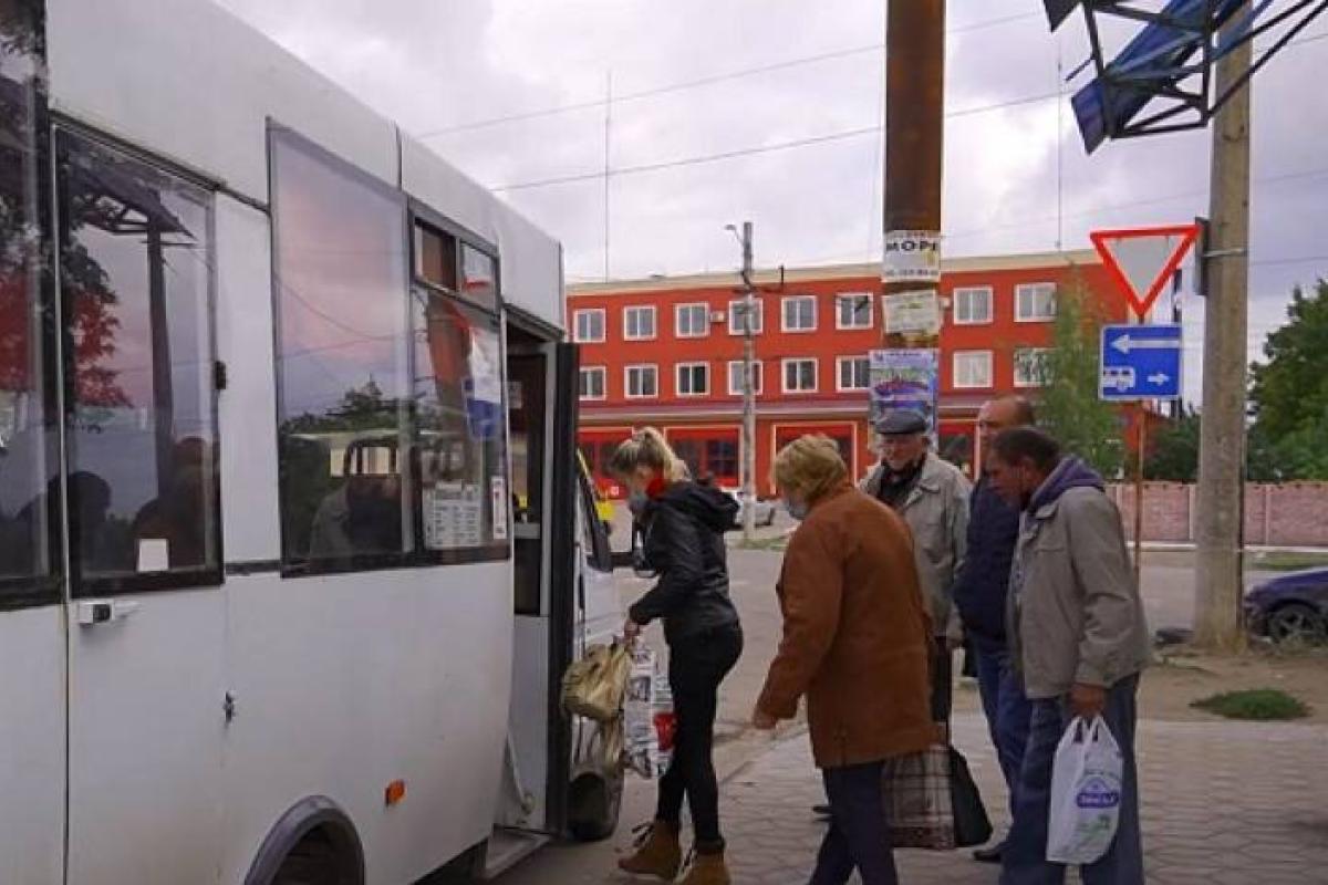 У Лисичанську знову подорожчає проїзд у маршрутках У Лисичанську знову подорожчає проїзд у маршрутках