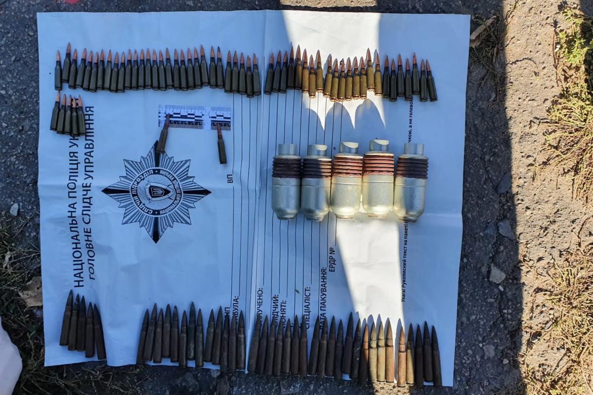 У Луганській області затримали торгівця зброєю та боєприпасами У Луганській області затримали торгівця зброєю та боєприпасами